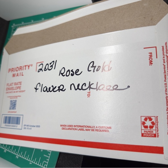 Rose gold flower long necklace 2031 - Picture 7 of 7